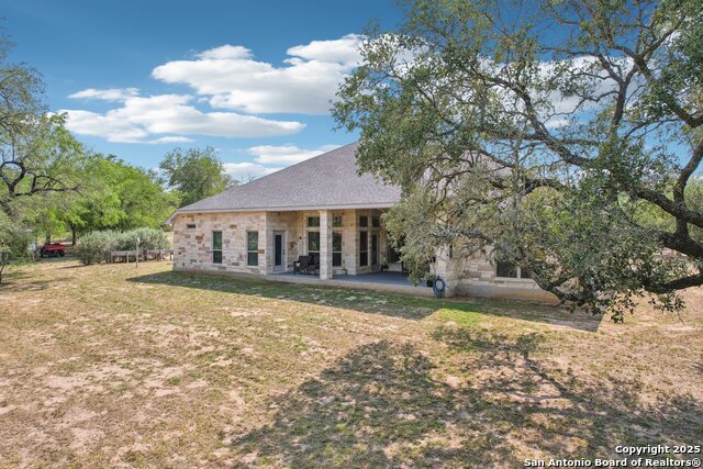Listing photo id 2 for 346 Broken Arrow