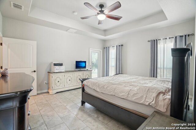 Listing photo id 51 for 346 Broken Arrow