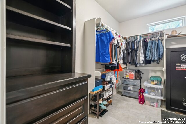 Listing photo id 55 for 346 Broken Arrow