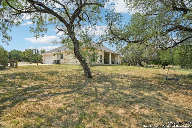 Listing photo id 62 for 346 Broken Arrow