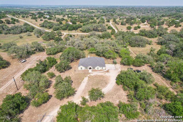 Listing photo id 6 for 346 Broken Arrow