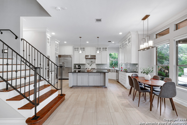 Listing photo id 11 for 7 Caleb Cir
