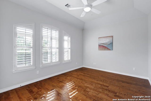 Listing photo id 32 for 7 Caleb Cir