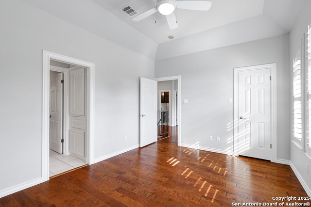 Listing photo id 33 for 7 Caleb Cir