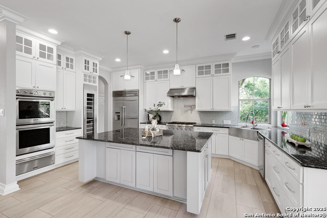 Listing photo id 2 for 7 Caleb Cir