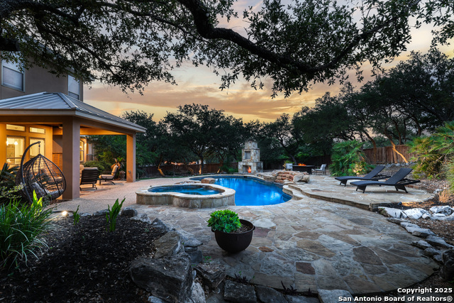 Listing photo id 40 for 7 Caleb Cir