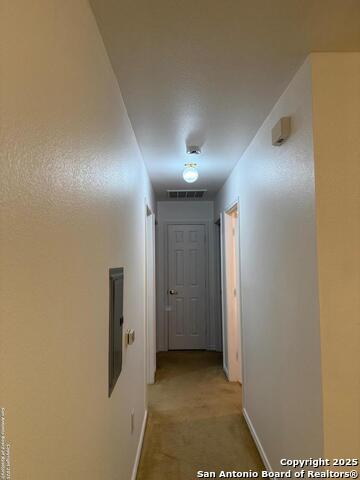 Listing photo id 9 for 902 Saint Mary