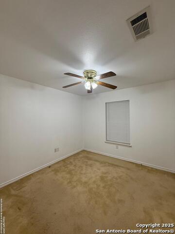 Listing photo id 11 for 902 Saint Mary