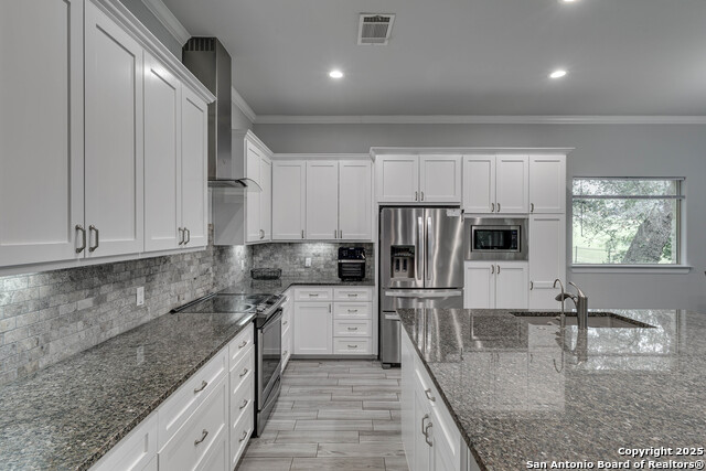 Listing photo id 8 for 3935 Outpost