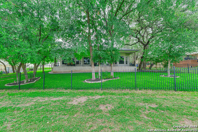 Listing photo id 17 for 3935 Outpost