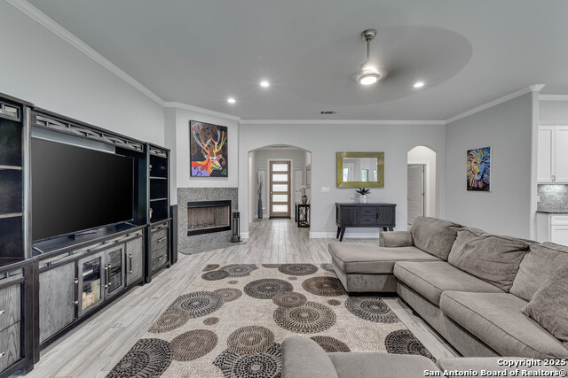 Listing photo id 5 for 3935 Outpost