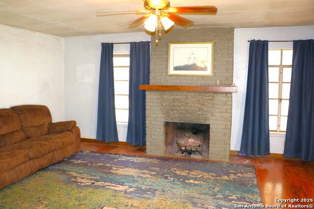 Image 8 of 23 For 1306 Mountain View