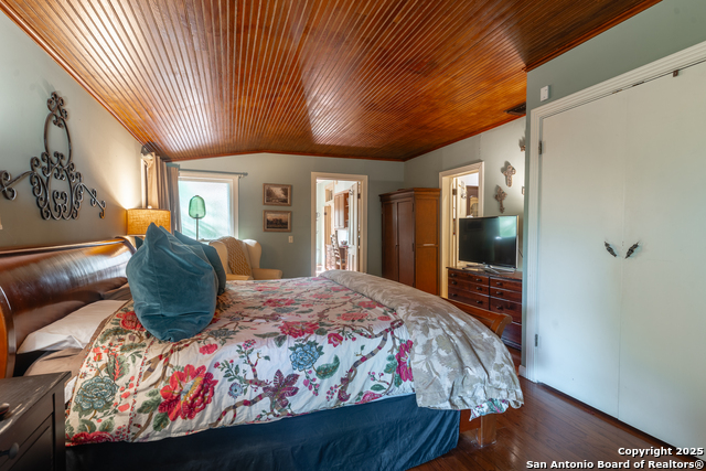 Image 19 of 37 For 529 High N