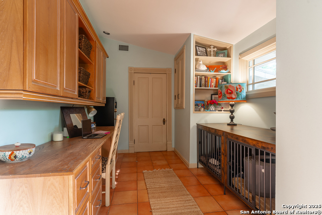 Image 25 of 37 For 529 High N