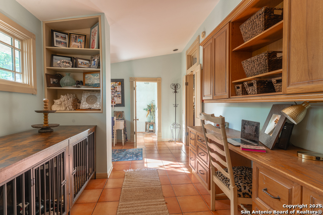 Image 26 of 37 For 529 High N