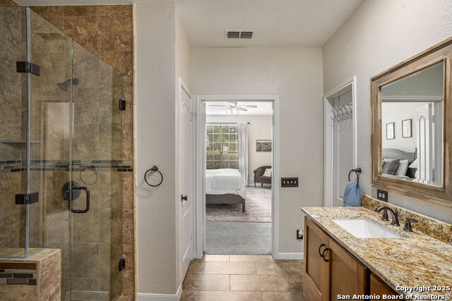 Image 23 of 32 For 13815 Shavano Ridge