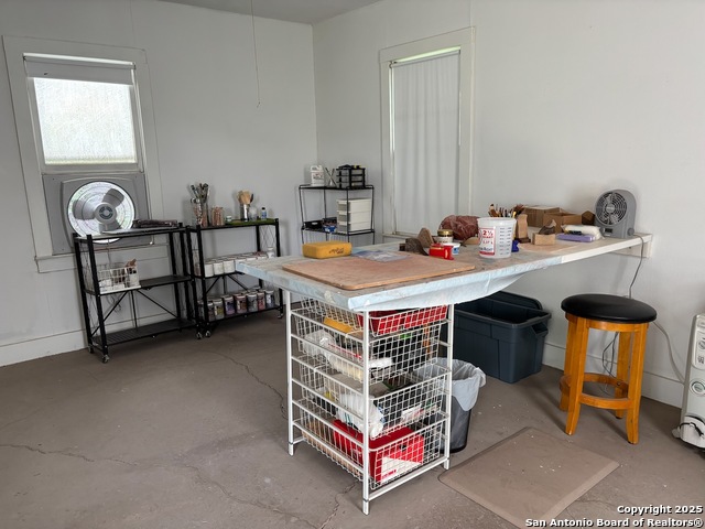 Listing photo id 29 for 345 Westminster