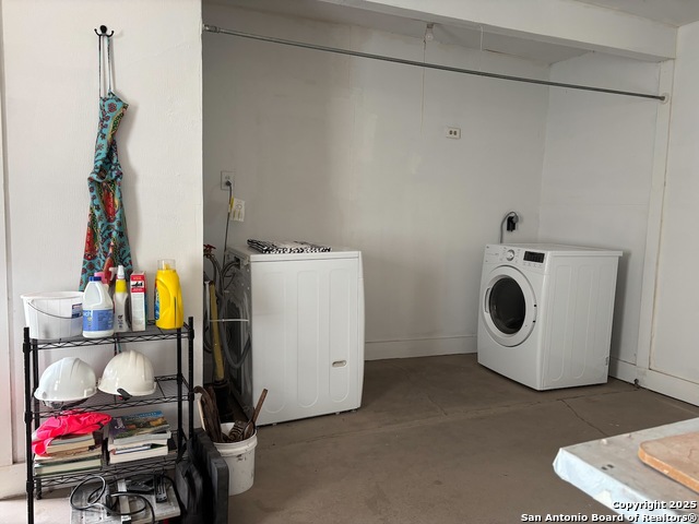 Listing photo id 31 for 345 Westminster