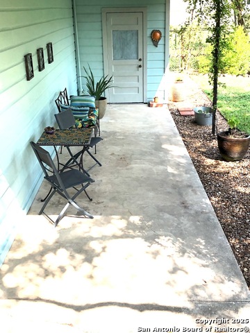 Listing photo id 33 for 345 Westminster
