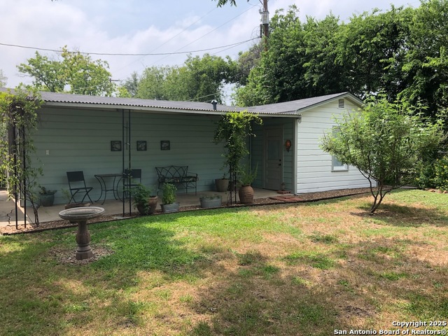 Listing photo id 35 for 345 Westminster