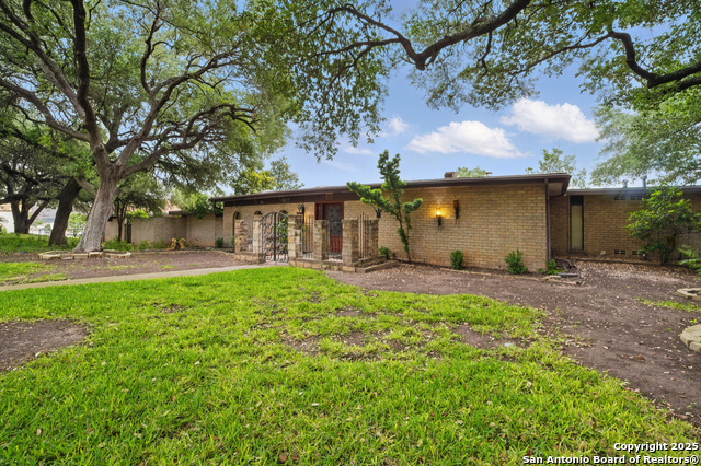 Image 3 of 29 For 4006 Glenrock