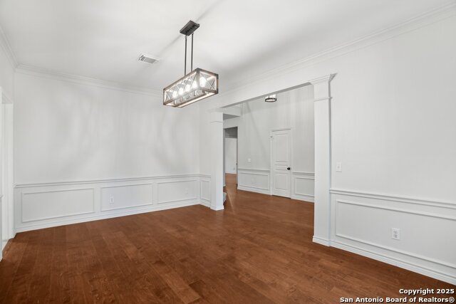 Image 10 of 57 For 8750 London Hts