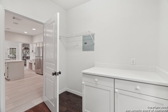 Image 30 of 57 For 8750 London Hts