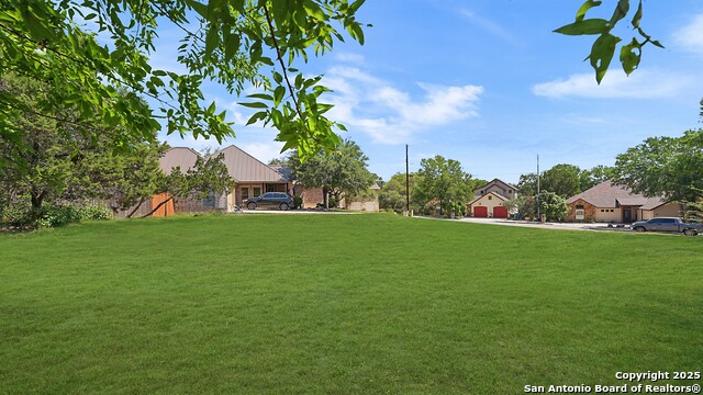 Image 4 of 12 For 807 Elmwood Cove