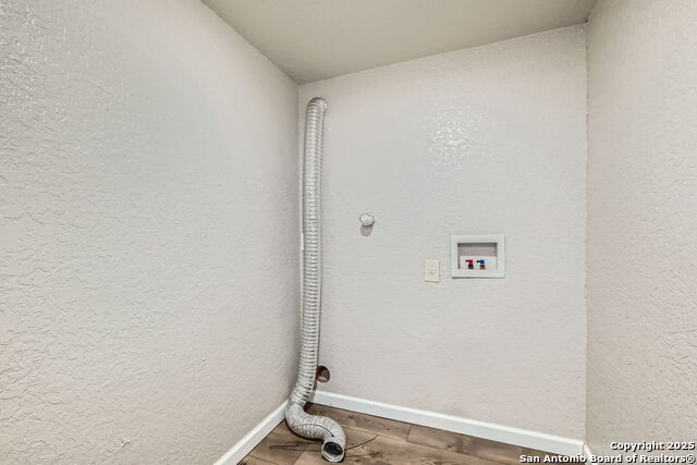 Listing photo id 20 for 1022 Vickers Ave