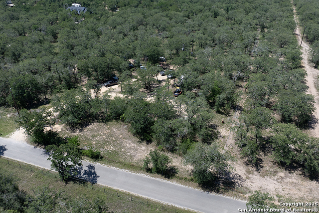 Listing photo id 17 for 1464 Cross Road