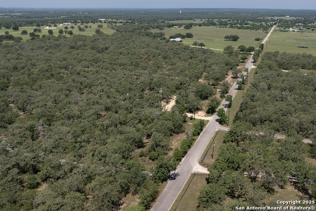 Listing photo id 18 for 1464 Cross Road