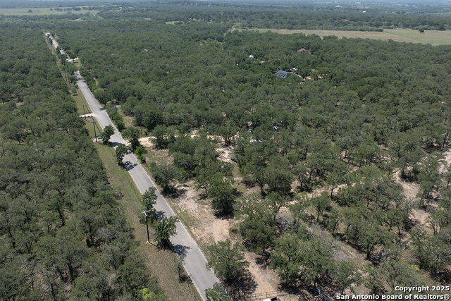 Listing photo id 6 for 1464 Cross Road