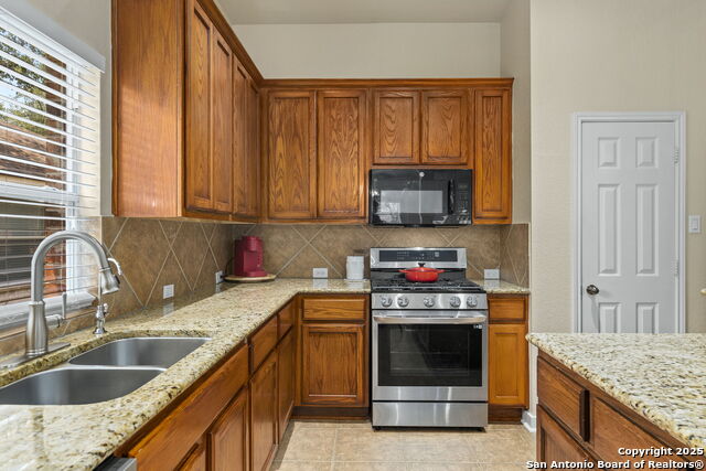 Image 19 of 38 For 26718 Trinity Hill