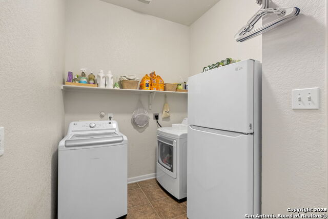Image 21 of 38 For 26718 Trinity Hill