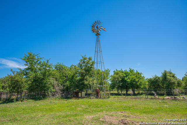 Listing photo id 5 for 3575 Baker  