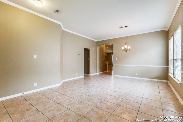 Listing photo id 7 for 1822 Archers Bow
