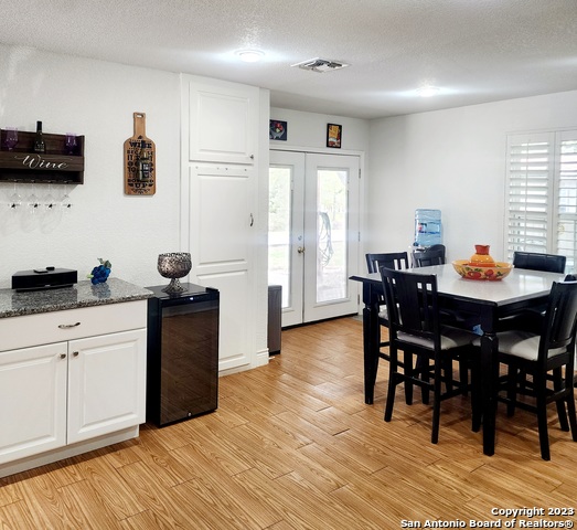Listing photo id 12 for 6602 Peachtree
