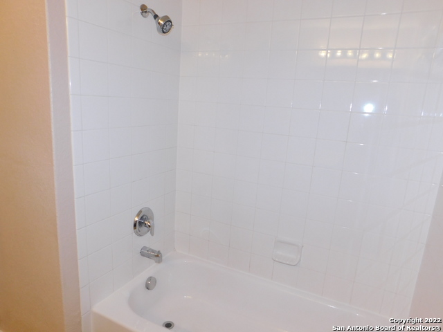 Image 11 of 19 For 818 Three Wood Way