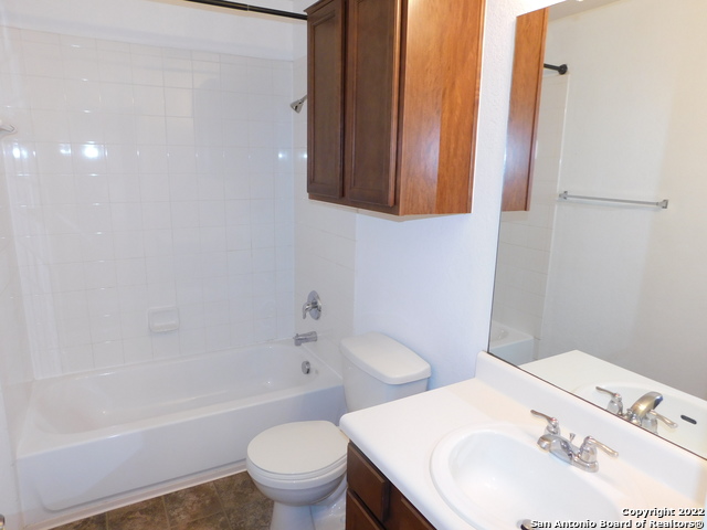 Image 17 of 19 For 818 Three Wood Way