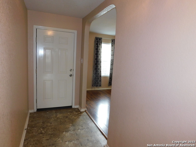Image 2 of 19 For 818 Three Wood Way