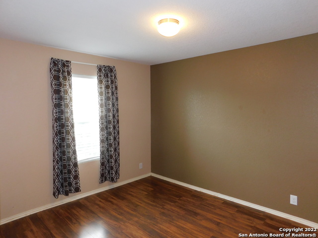 Image 3 of 19 For 818 Three Wood Way