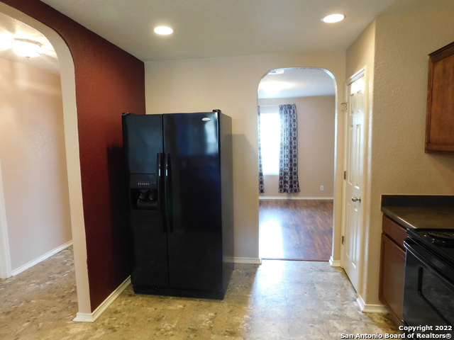 Image 7 of 19 For 818 Three Wood Way