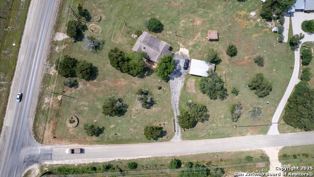 Image 25 of 33 For 153 Lone Oak