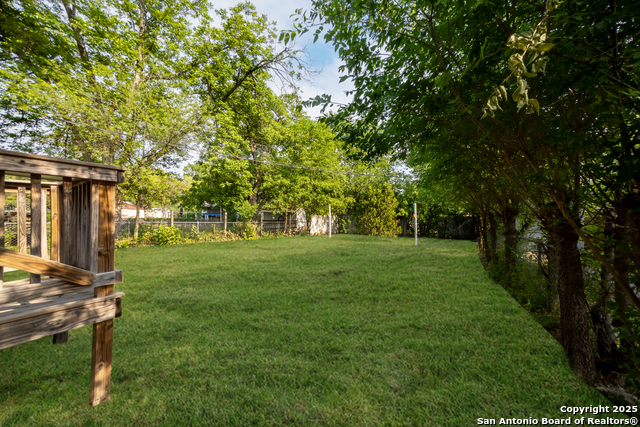 Listing photo id 13 for 114 Oxford  