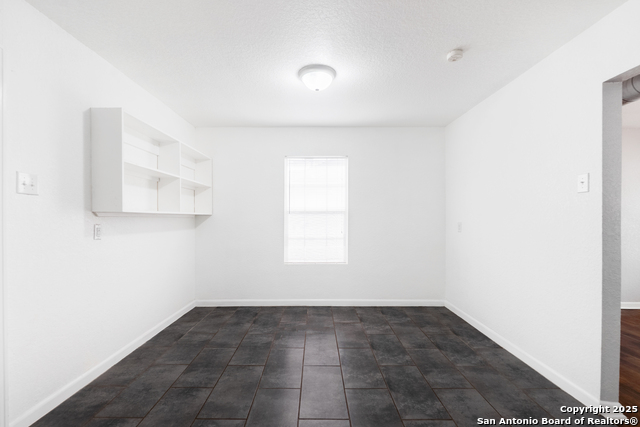 Listing photo id 4 for 114 Oxford  