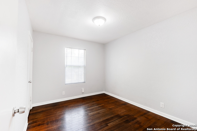 Listing photo id 5 for 114 Oxford  