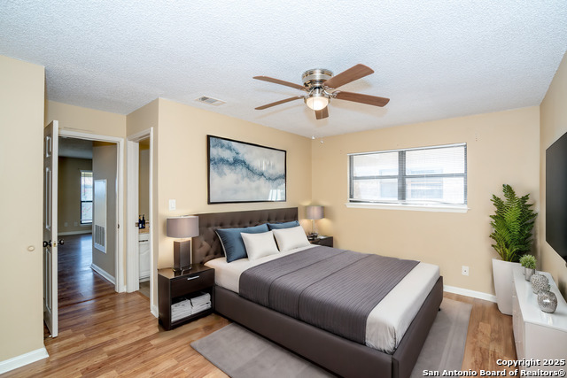 Image 17 of 31 For 11843 Braesview  504e