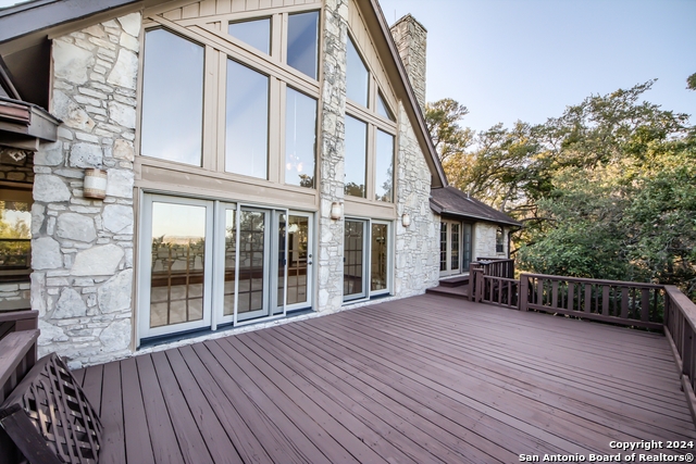 Listing photo id 29 for 8705 Mountain Top
