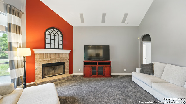 Image 18 of 95 For 14534 Gunter Ave