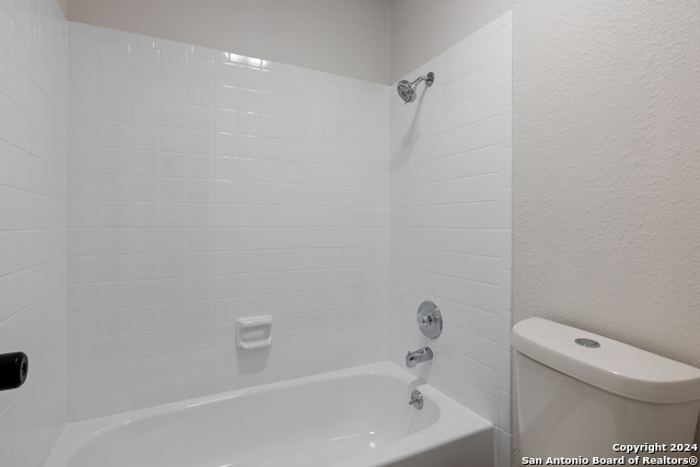 Listing photo id 8 for 1102 Fillmore Dr